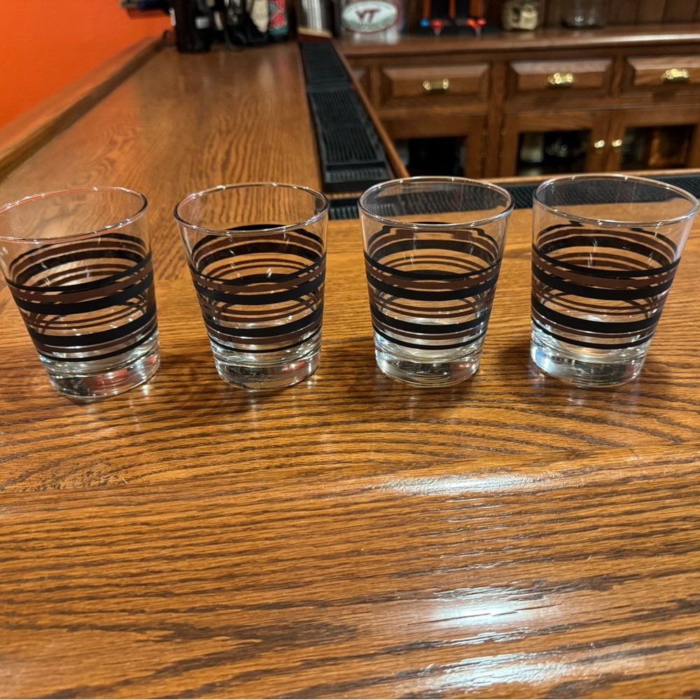 Pfaltzgraff cafe glassware- 4 striped black and brown